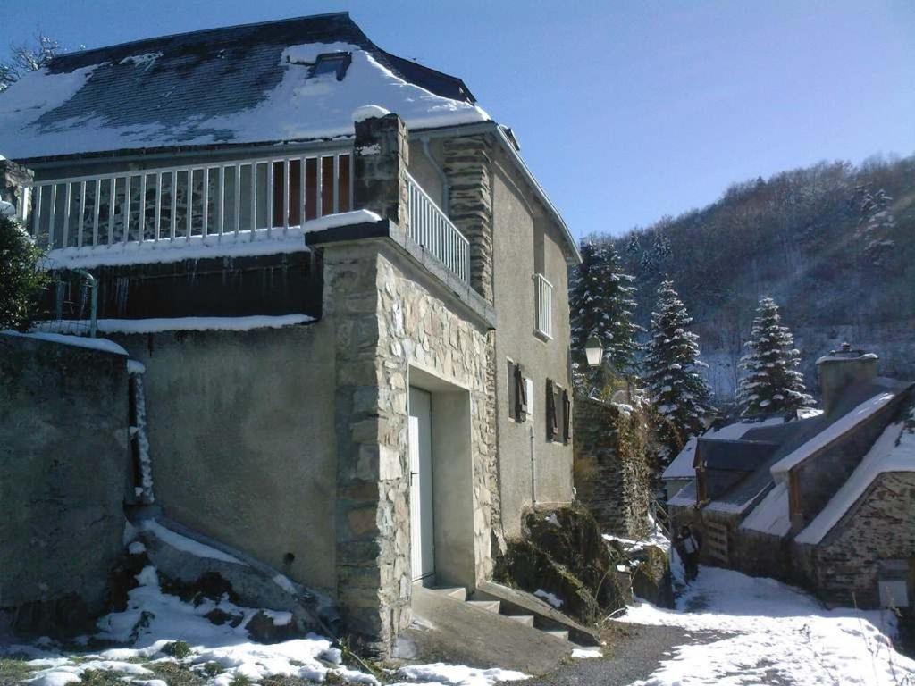 Gite Familial Fouga Bareilles Exterior foto